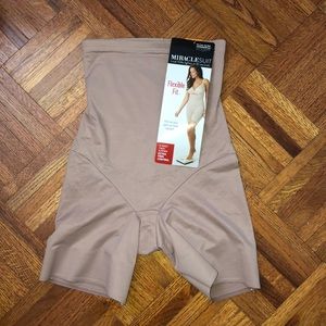 NWT MiracleSuit Shape-wear Hi-Waist Thigh Slimmer